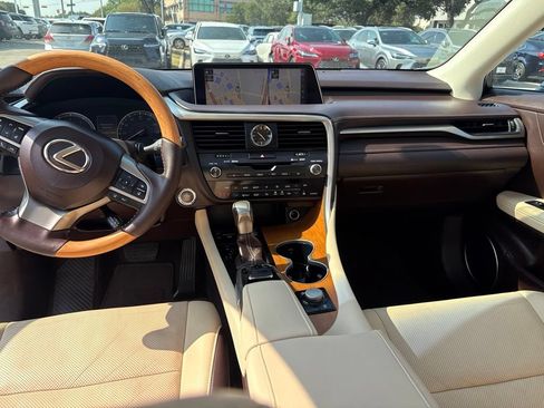 Used 2017 Lexus RX 350 FWD w/ Premium Package image 18