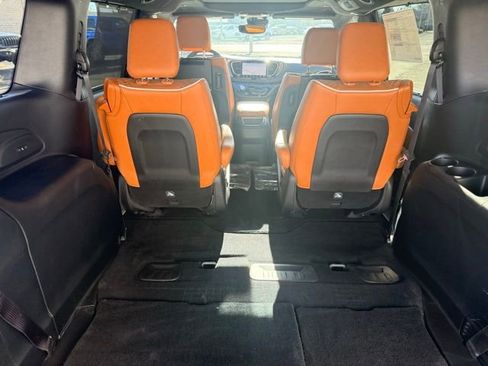 New 2026 Chrysler Pacifica Pinnacle w/ Trailer Tow Group image 9