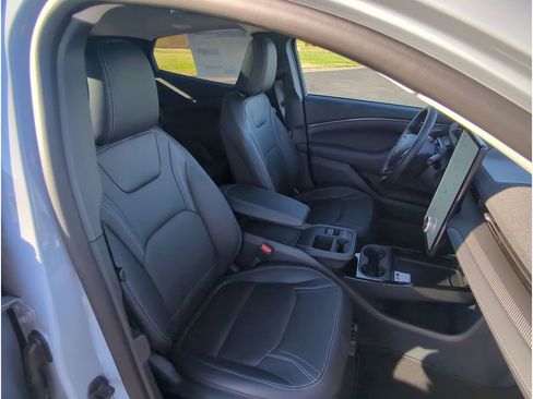 New 2025 Ford Mustang Mach-E Premium image 29