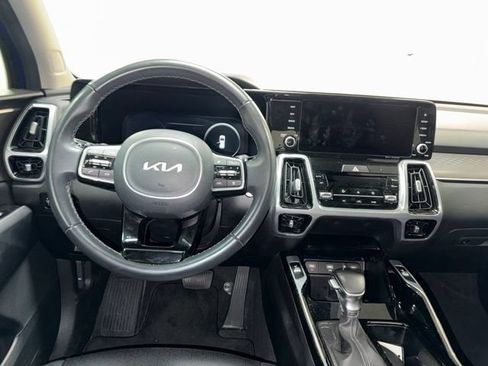 Used 2023 Kia Sorento SX AWD/4WD image 15
