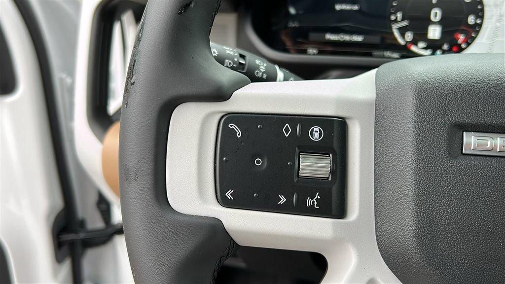 New 2026 Land Rover Defender 110 S AWD/4WD image 13