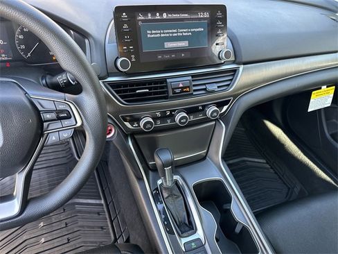 Used 2022 Honda Accord LX image 27