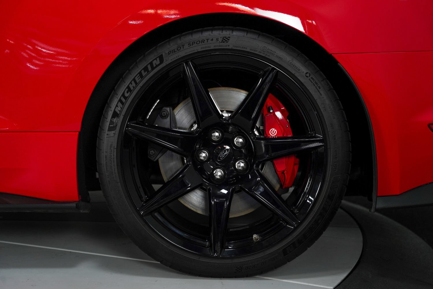Used 2021 Ford Mustang Shelby GT500 w/ Carbon Fiber Handling Package RWD image 20