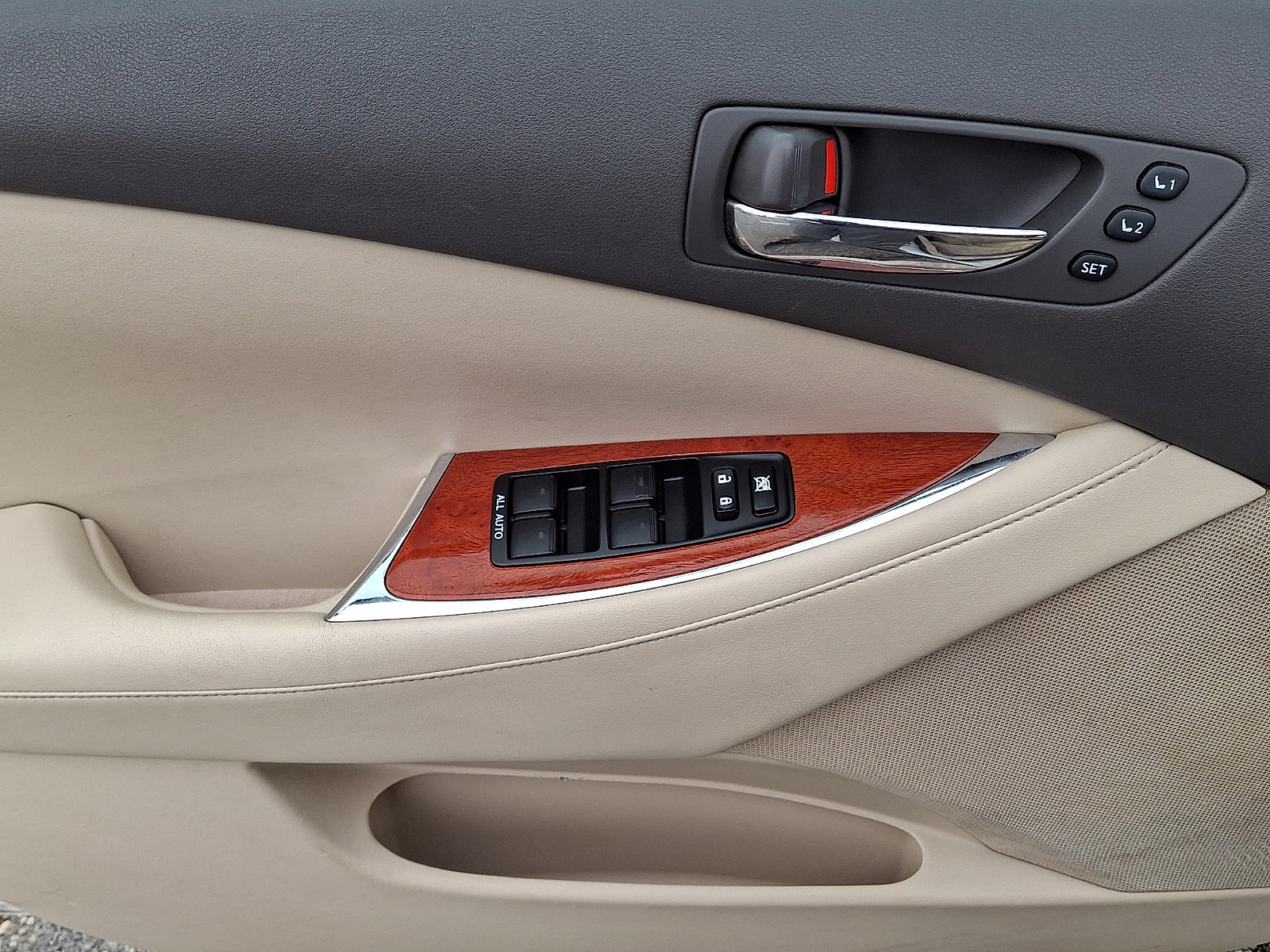 Used 2011 Lexus ES 350 FWD image 12