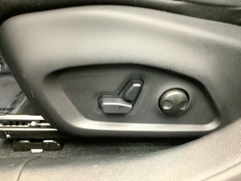 New 2026 Jeep Compass Limited image 14