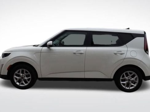 Certified 2023 Kia Soul LX w/ LX Technology Package image 7