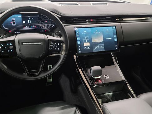 New 2026 Land Rover Range Rover Sport Dynamic SE AWD/4WD image 13