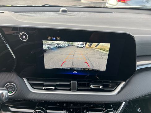 Used 2025 Chevrolet Equinox LT image 17