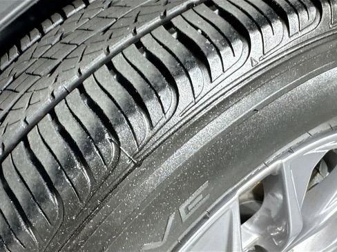 Used 2024 Toyota Sienna XLE image 34