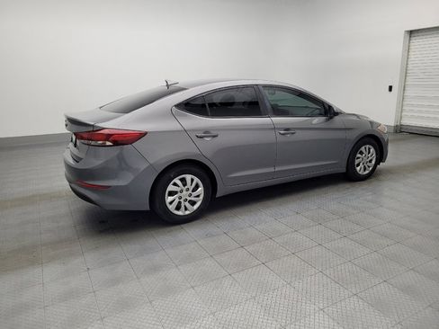 Used 2017 Hyundai Elantra SE image 10