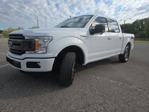 Used 2020 Ford F150 XLT w/ Equipment Group 302A Luxury AWD/4WD image 3
