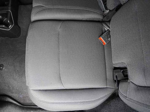 Used 2020 Jeep Wrangler Unlimited Sahara image 13