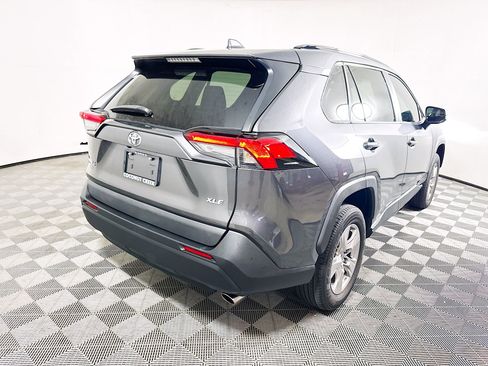 Used 2023 Toyota RAV4 XLE w/ Convenience Package FWD image 3