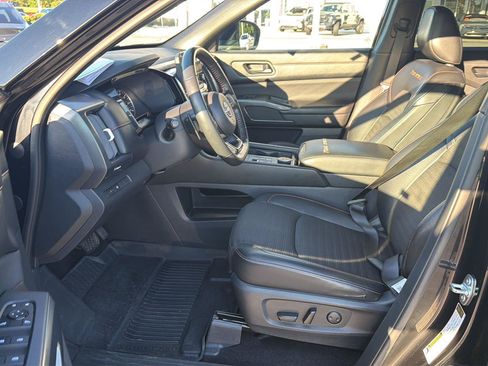 Used 2023 Nissan Pathfinder Rock Creek AWD/4WD image 10