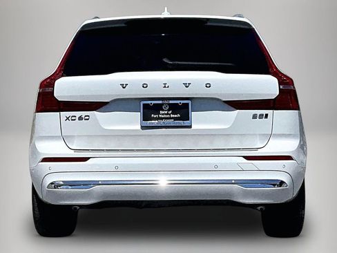 Used 2023 Volvo XC60 B5 Ultimate w/ Protection Package Premier AWD/4WD image 5