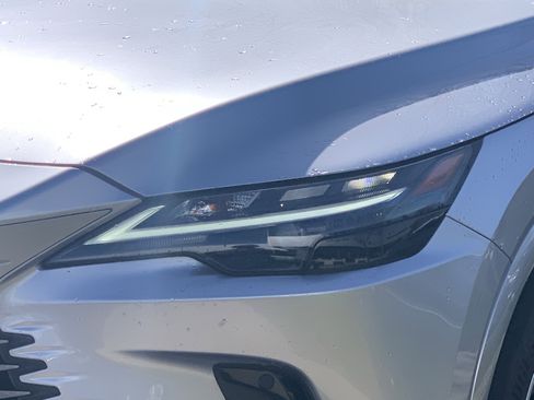 Used 2025 Lexus RX 350 Premium w/ Accessory Package (Z1) image 6