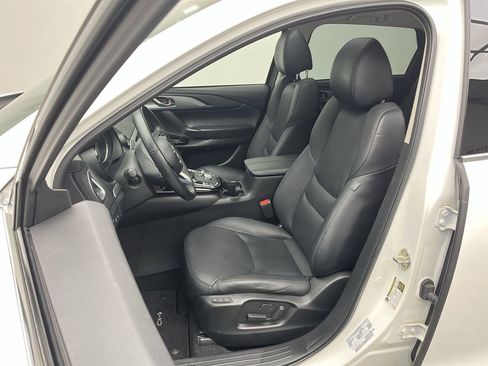 Certified 2023 MAZDA CX-9 Touring Plus image 11