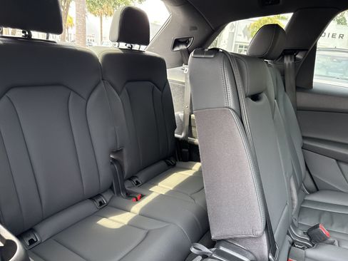Used 2021 Audi Q7 3.0T Premium w/ Convenience Package AWD/4WD image 34
