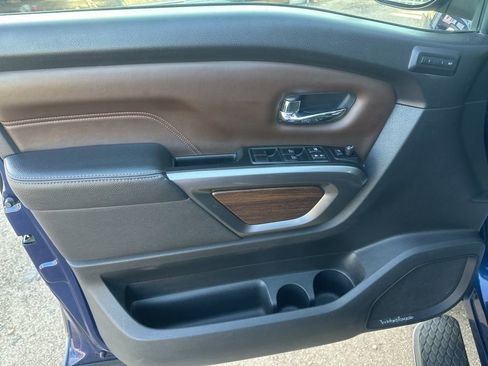 Used 2017 Nissan Titan Platinum Reserve AWD/4WD image 14