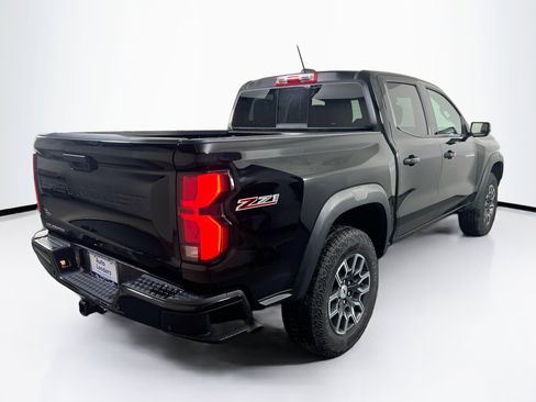 Used 2024 Chevrolet Colorado Z71 w/ Z71 Convenience Package 2 image 5