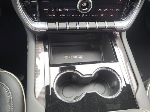 New 2026 GMC Yukon XL Elevation w/ Elevation Premium Package image 13