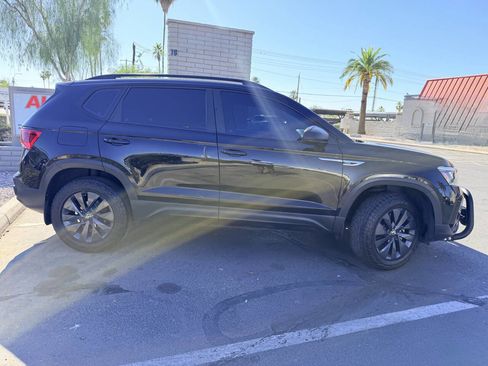 Used 2022 Volkswagen Taos S FWD image 8