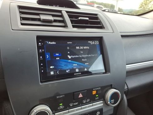 Used 2012 Toyota Camry SE FWD image 23