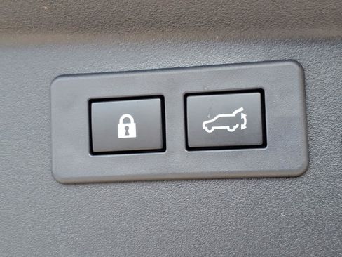 Certified 2026 Subaru Outback Premium AWD/4WD image 16