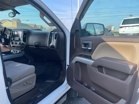 Used 2018 Chevrolet Silverado 1500 LT w/ All Star Edition image 36