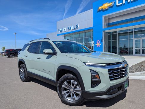 Certified 2025 Chevrolet Equinox LT w/ Convenience Package II AWD/4WD image 1
