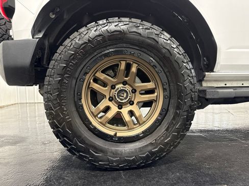 Used 2023 Ford Bronco Outer Banks AWD/4WD image 8