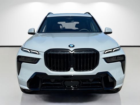 New 2026 BMW X7 xDrive40i w/ Executive Package image 8