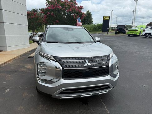 Used 2024 Mitsubishi Outlander SE AWD/4WD image 7