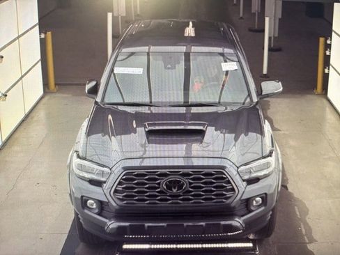 Used 2023 Toyota Tacoma TRD Sport w/ Technology Package image 2