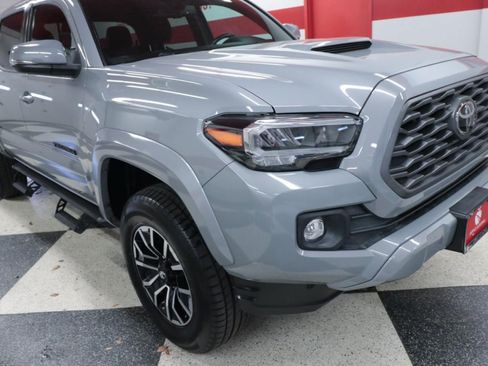 Used 2021 Toyota Tacoma TRD Sport w/ Technology Package RWD image 29
