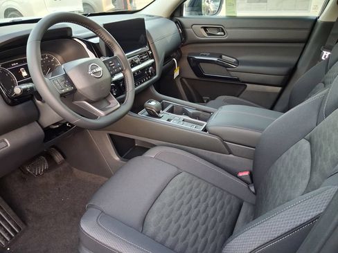New 2026 Nissan Pathfinder SV w/ Cargo Package FWD image 7