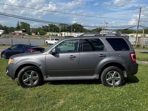 Used 2011 Ford Escape Limited w/ 301A Rapid Spec Order Code FWD image 5