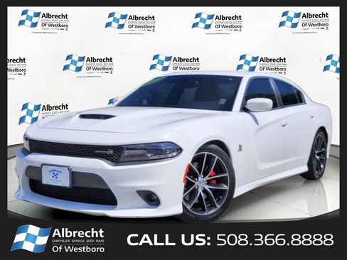 Used 2015 Dodge Charger R/T Scat Pack RWD image 1