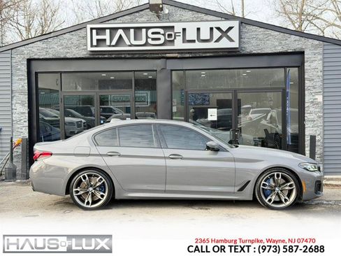 Used 2022 BMW M550i xDrive w/ Executive Package image 13