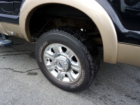 Used 2014 Ford F350 Lariat image 9