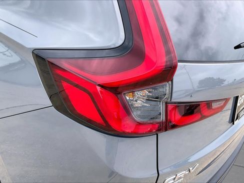 Used 2024 Honda CR-V Sport image 29