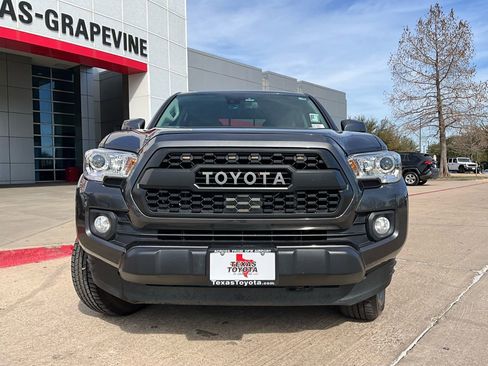 Used 2022 Toyota Tacoma SR5 image 4