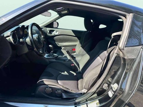 Used 2013 Nissan 370Z Coupe image 10