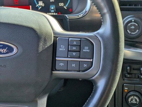 Used 2021 Ford F150 Lariat w/ Max Trailer Tow Package image 22