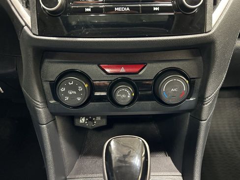 Used 2019 Subaru Crosstrek 2.0i Premium w/ Moonroof Package image 21