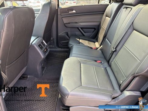 Used 2023 Volkswagen Atlas SEL R-Line image 10