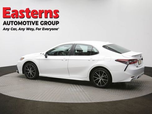 Used 2024 Toyota Camry SE image 60
