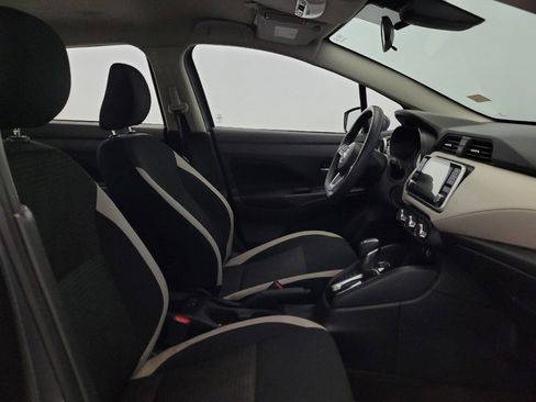 Used 2021 Nissan Versa SV FWD image 21