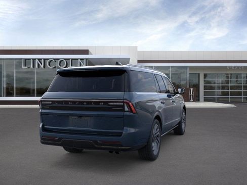 New 2026 Lincoln Navigator L Reserve AWD/4WD image 8