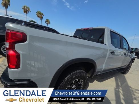 Used 2025 Chevrolet Silverado 1500 ZR2 w/ Technology Package AWD/4WD image 5
